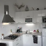 Apartment Mate